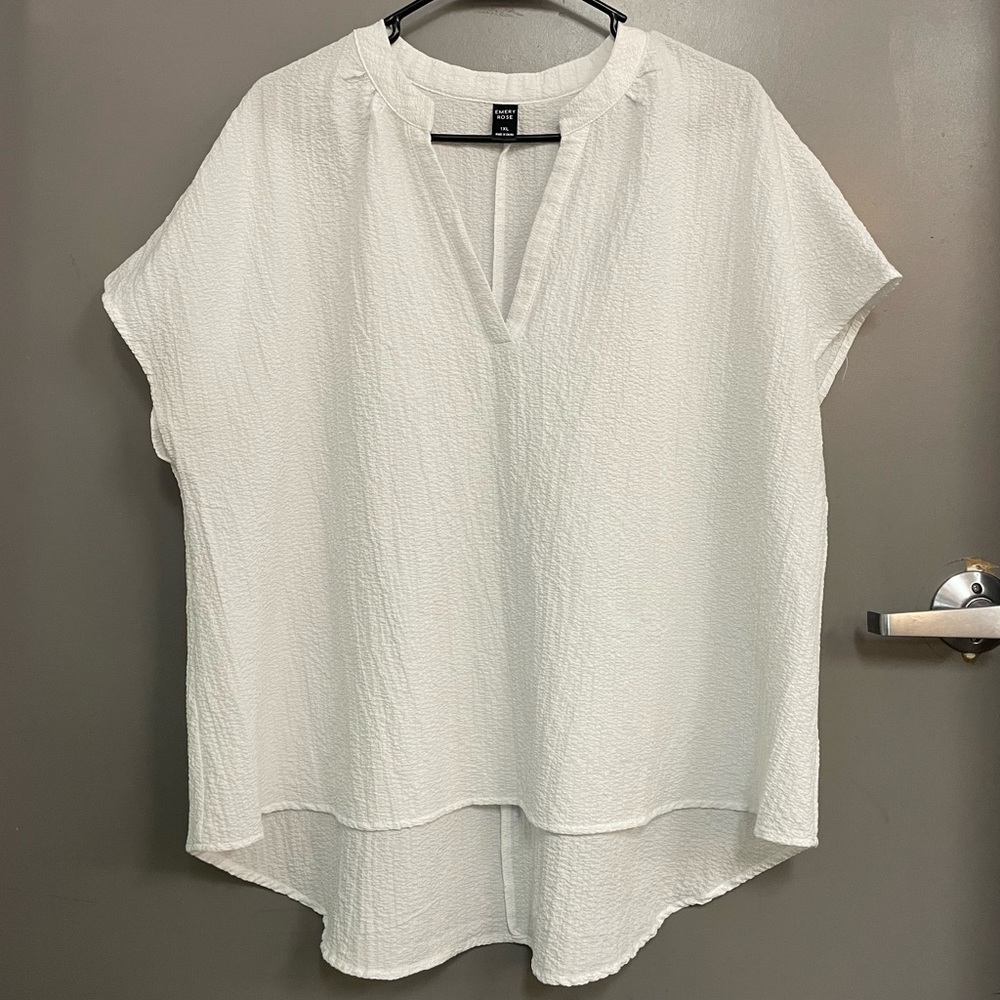 White short sleeve Emery Rose Top